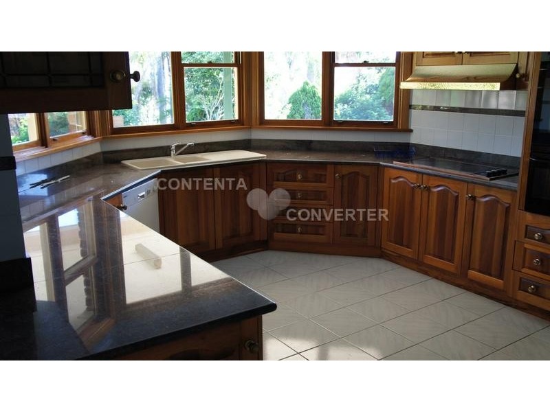 33 Arnold Ave, Kellyville NSW 2155