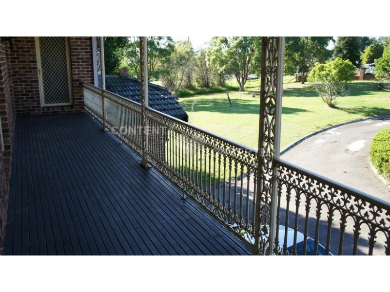 33 Arnold Ave, Kellyville NSW 2155