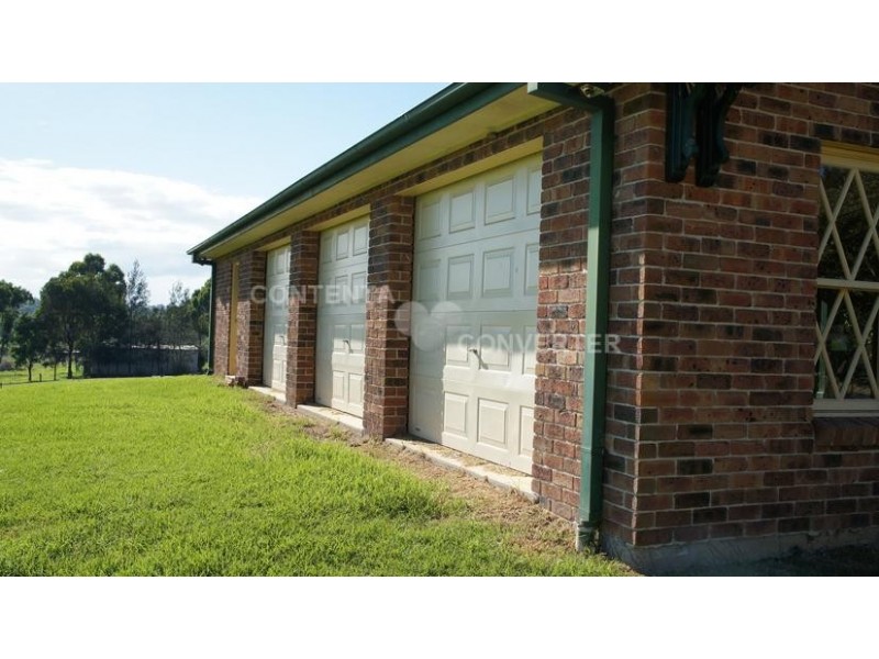 33 Arnold Ave, Kellyville NSW 2155