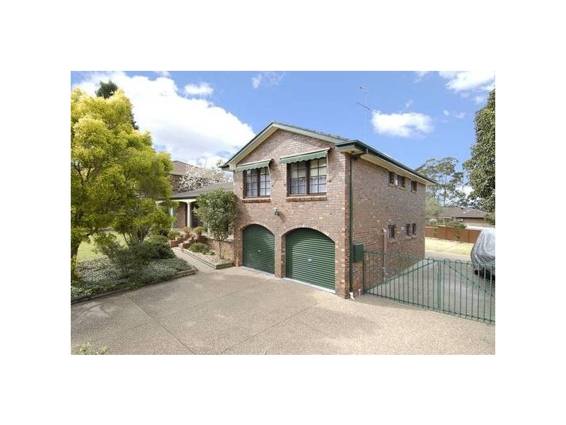 Cotswold Ave, Castle Hill NSW 2154