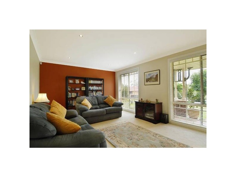 66 Ravensbourne Cct, Dural NSW 2158