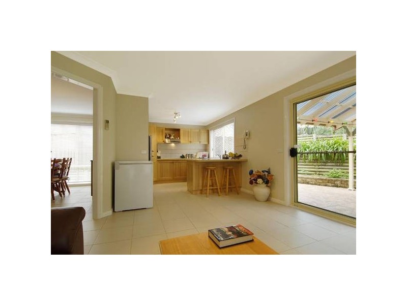 66 Ravensbourne Cct, Dural NSW 2158