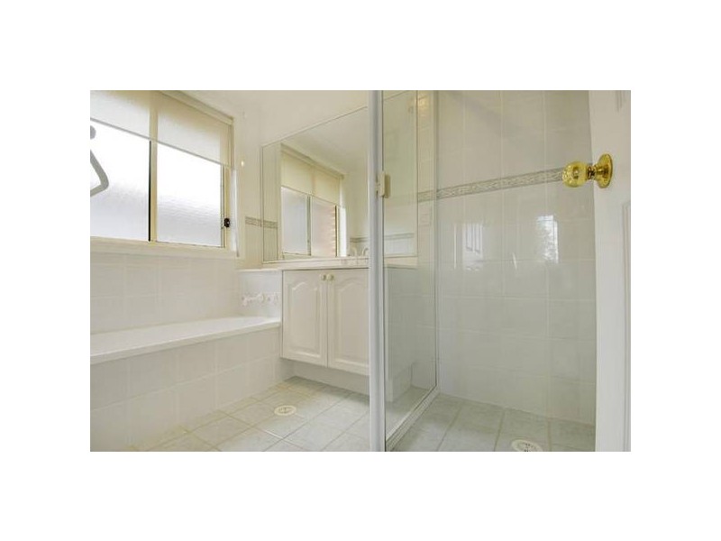 66 Ravensbourne Cct, Dural NSW 2158