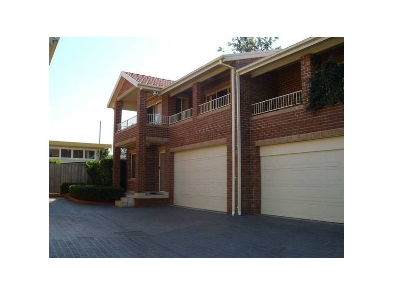 2/21 Dan Cres, Castle Hill NSW 2154