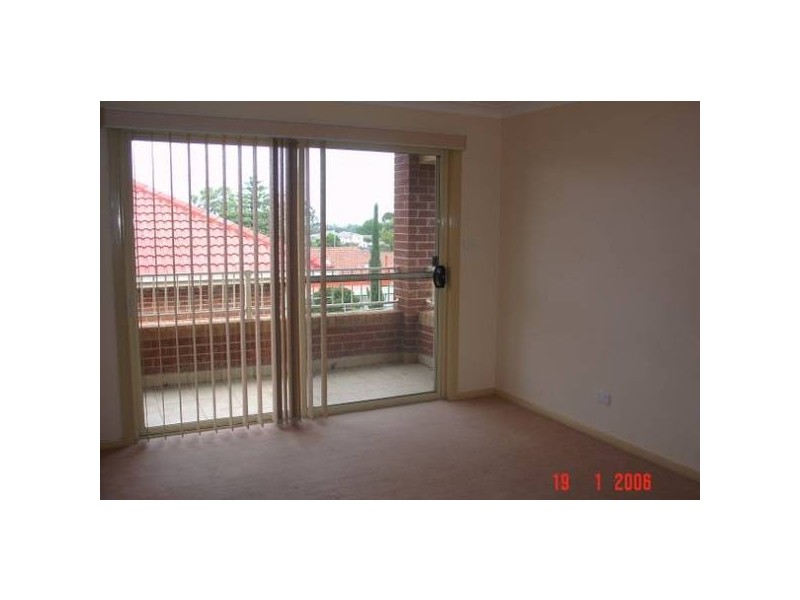 2/21 Dan Cres, Castle Hill NSW 2154