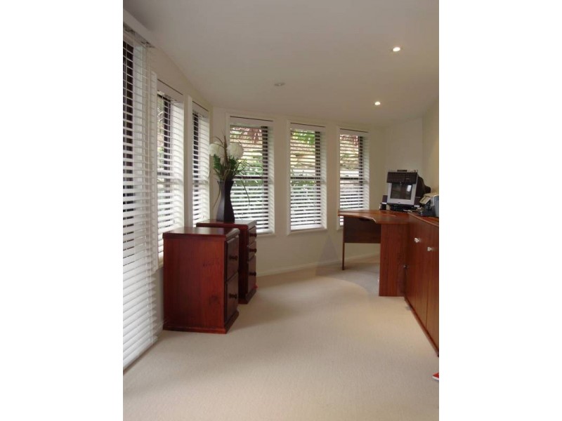 8 Grevillea Place, Kenthurst NSW 2156