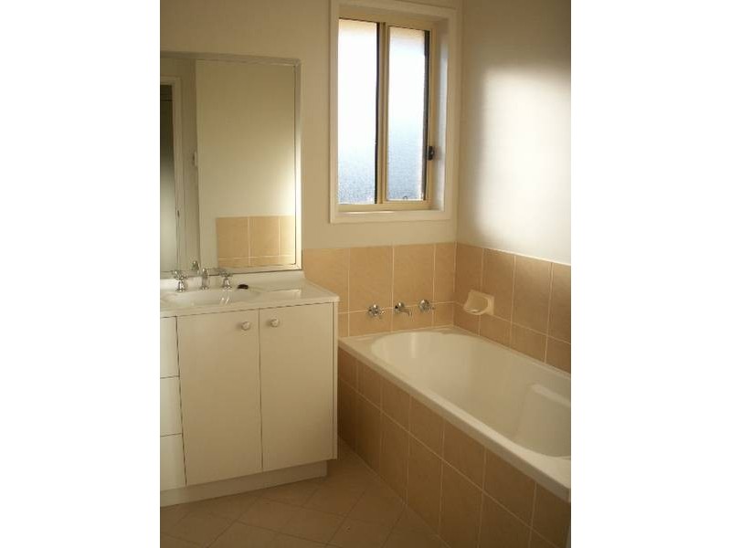 12a Dampier Street, Chifley NSW 2036