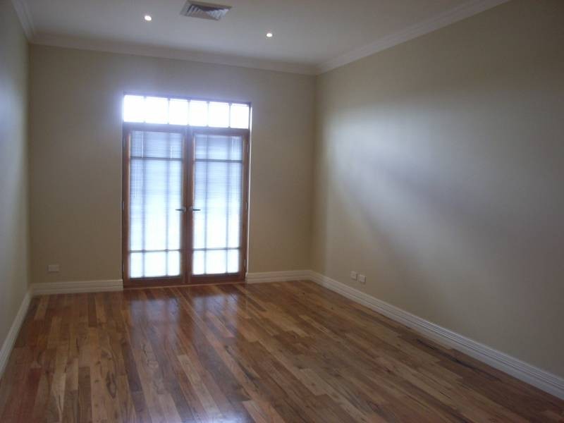 3/26 The Crescent, Midland WA 6056