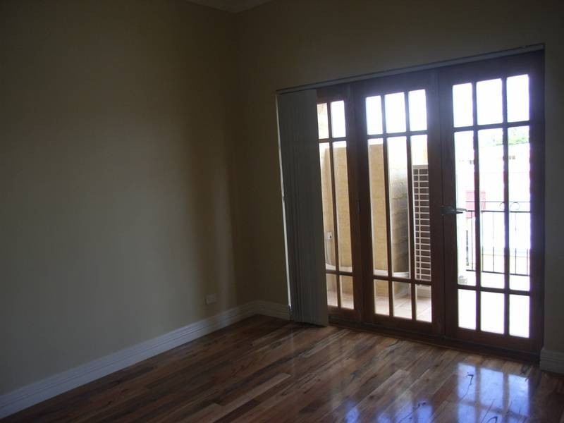 3/26 The Crescent, Midland WA 6056