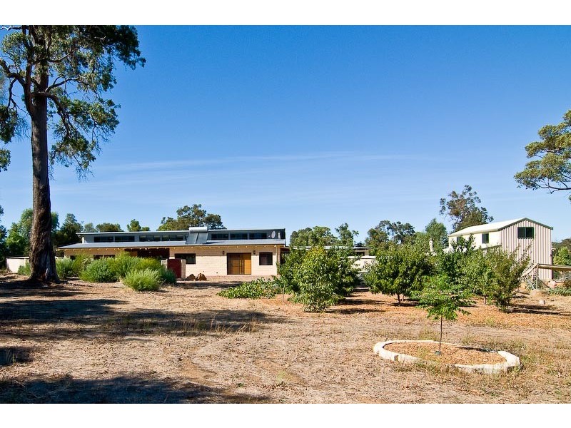 40 Strawberry Hill Drive, Gidgegannup WA 6083