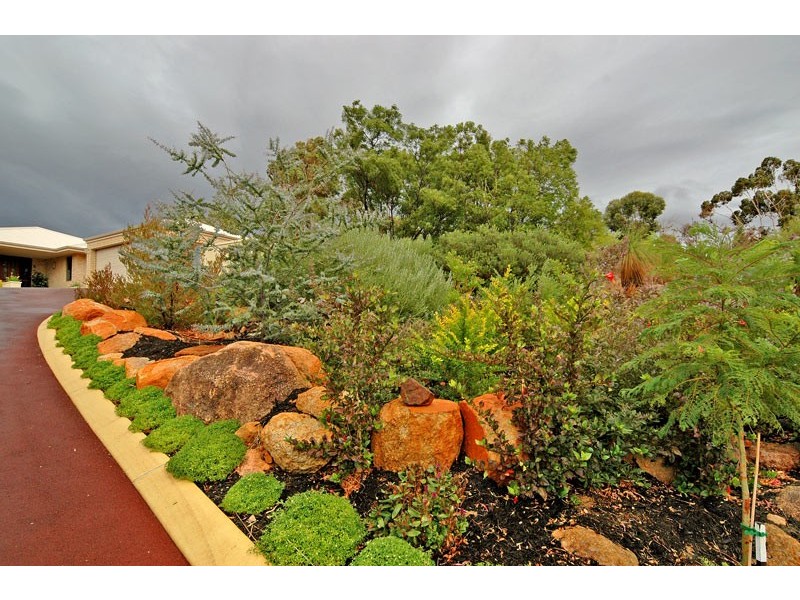 3 Grevillea Crescent, Swan View WA 6056