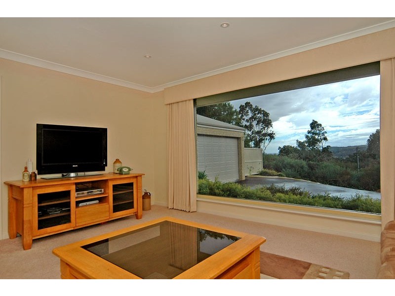 3 Grevillea Crescent, Swan View WA 6056