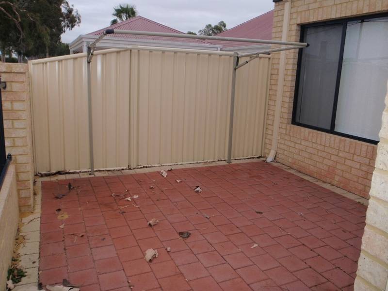 1/11 Hamersley Street, Midland WA 6056