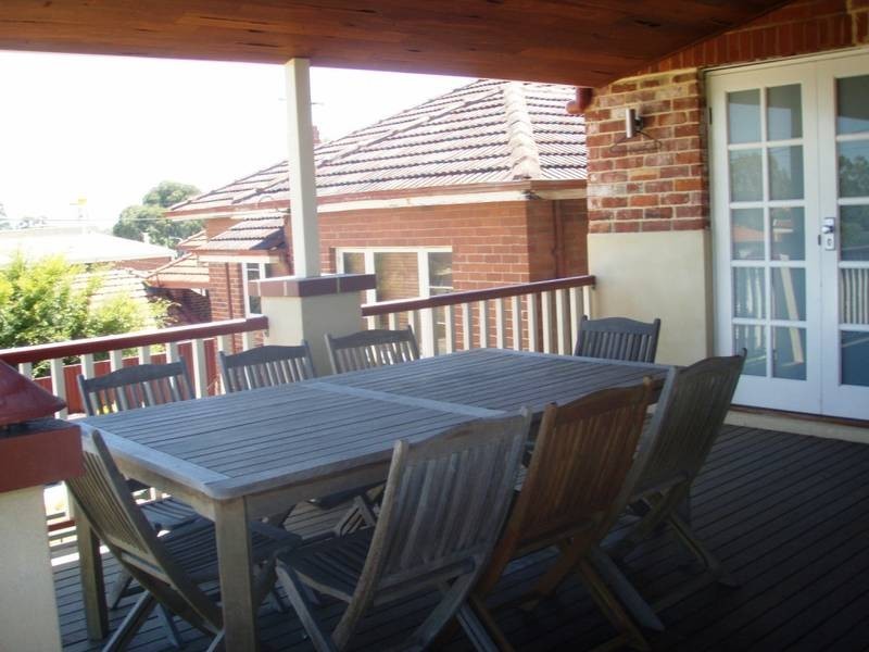 194 Railway Parade, Bayswater WA 6053