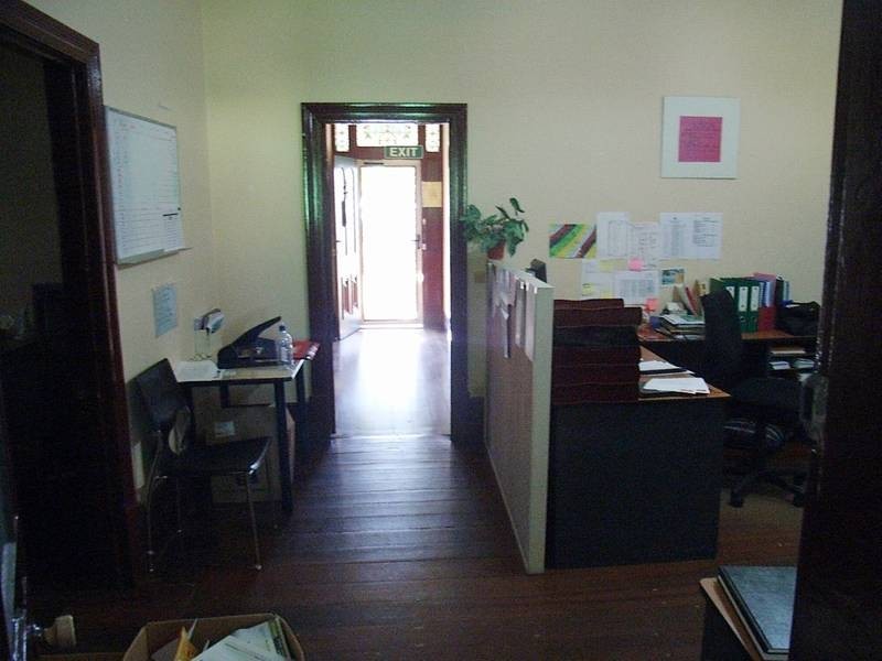 27 Spring Park Road, Midland WA 6056