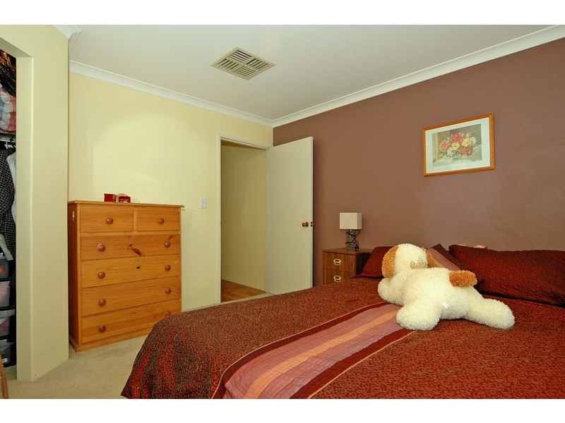 17 Wade Square, Stratton WA 6056