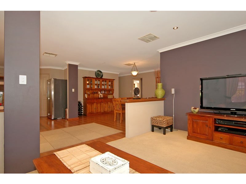 21 Little River Cove, Jane Brook WA 6056