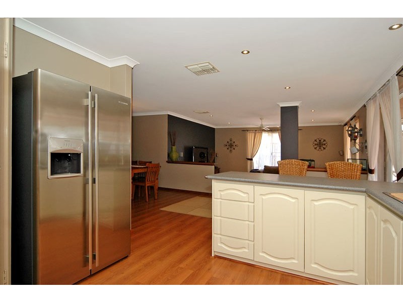 21 Little River Cove, Jane Brook WA 6056