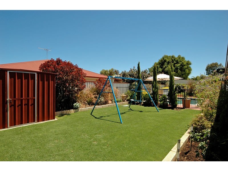 21 Little River Cove, Jane Brook WA 6056