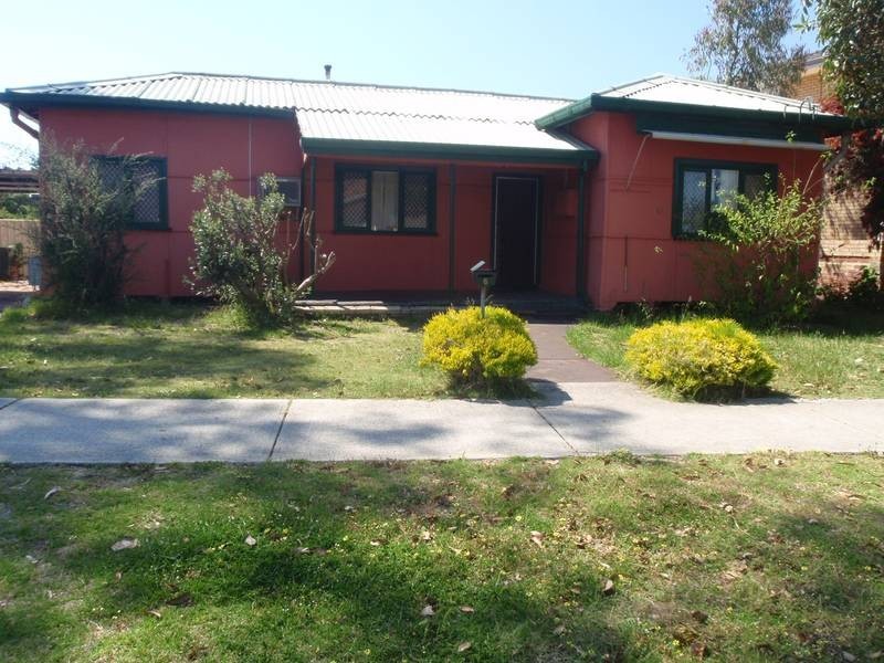 6 Wroxton Street, Midland WA 6056
