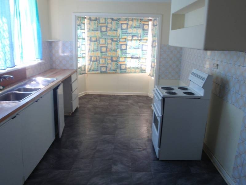 6 Wroxton Street, Midland WA 6056