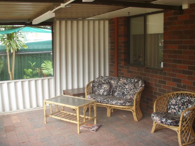 4 Woodbridge Close, Swan View WA 6056