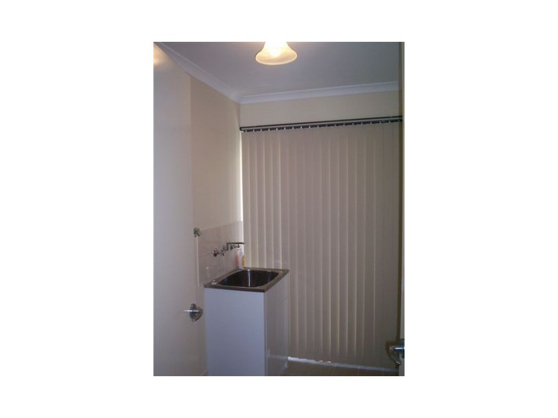 17 Tondoon Bend, Aveley WA 6069
