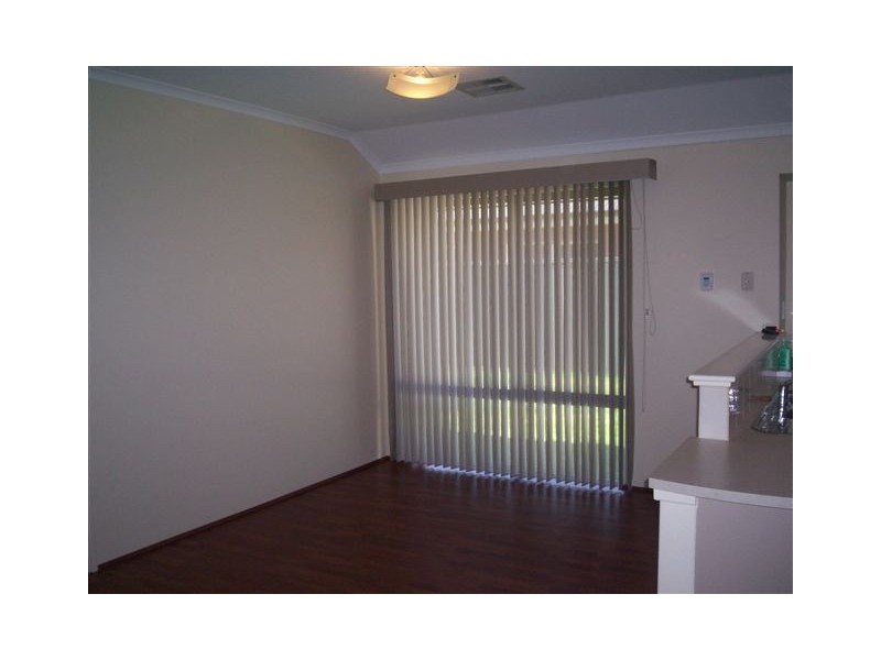 17 Tondoon Bend, Aveley WA 6069