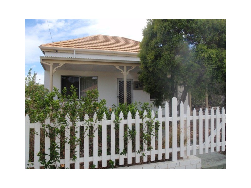 1/18 Holmesdale Road, Woodbridge WA 6056