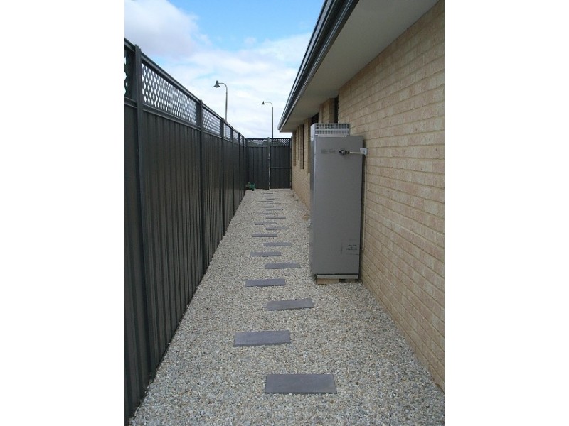 47 Larwood Crescent, High Wycombe WA 6057