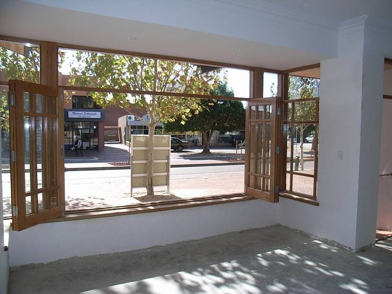 26 The Crescent, Midland WA 6056