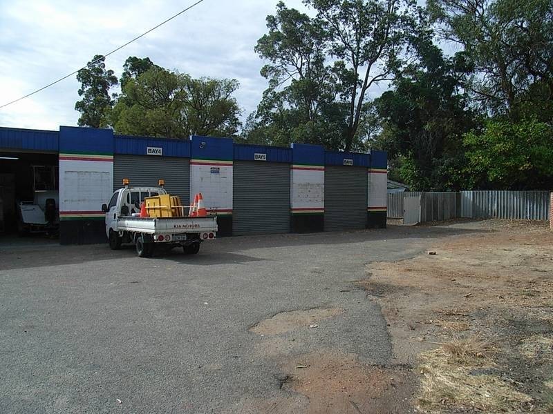 1 Bilgoman Rd, Glen Forrest WA 6071