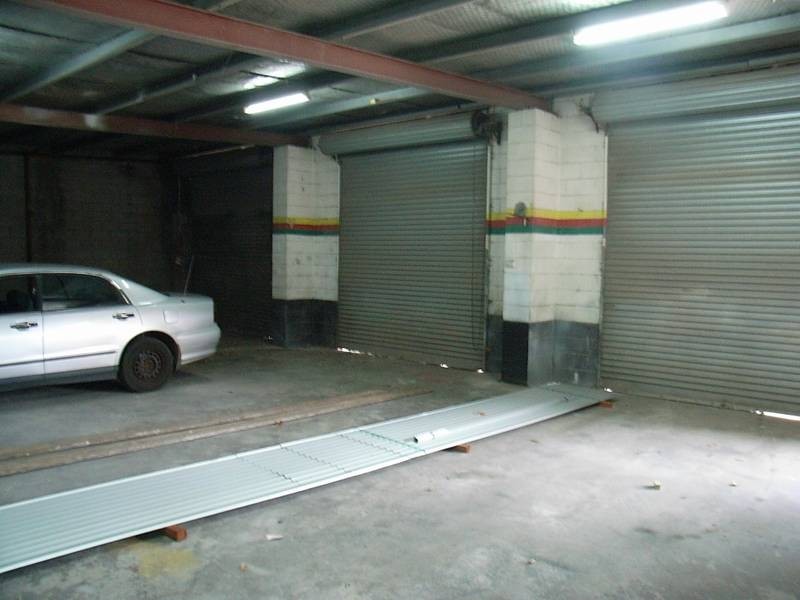 1 Bilgoman Rd, Glen Forrest WA 6071