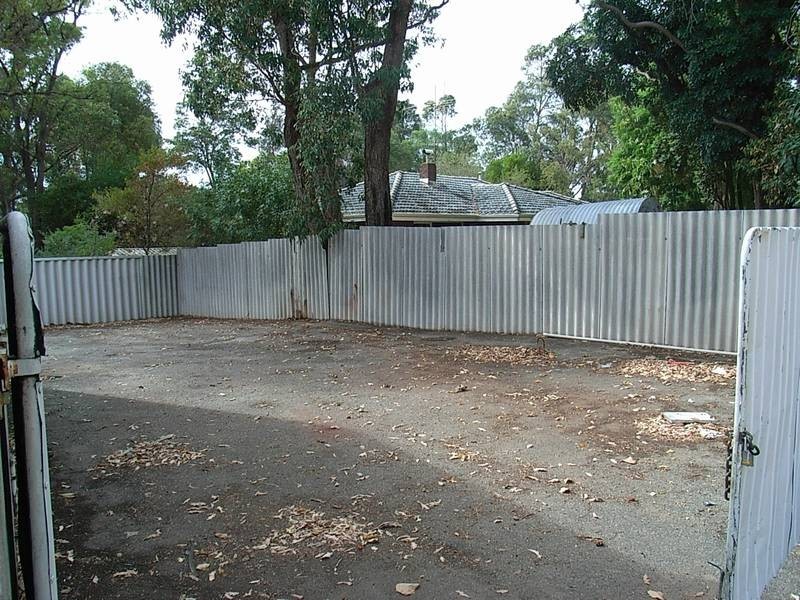 1 Bilgoman Rd, Glen Forrest WA 6071