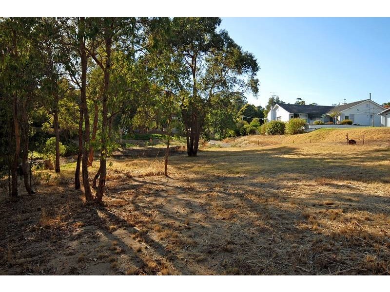 13A Swan View Rd, Greenmount WA 6056