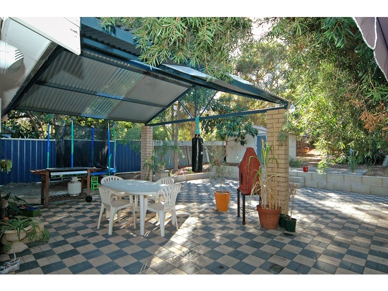 8A High View Rd, Greenmount WA 6056