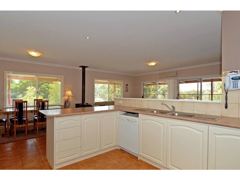 44 Centenary Rd, Gidgegannup WA 6083