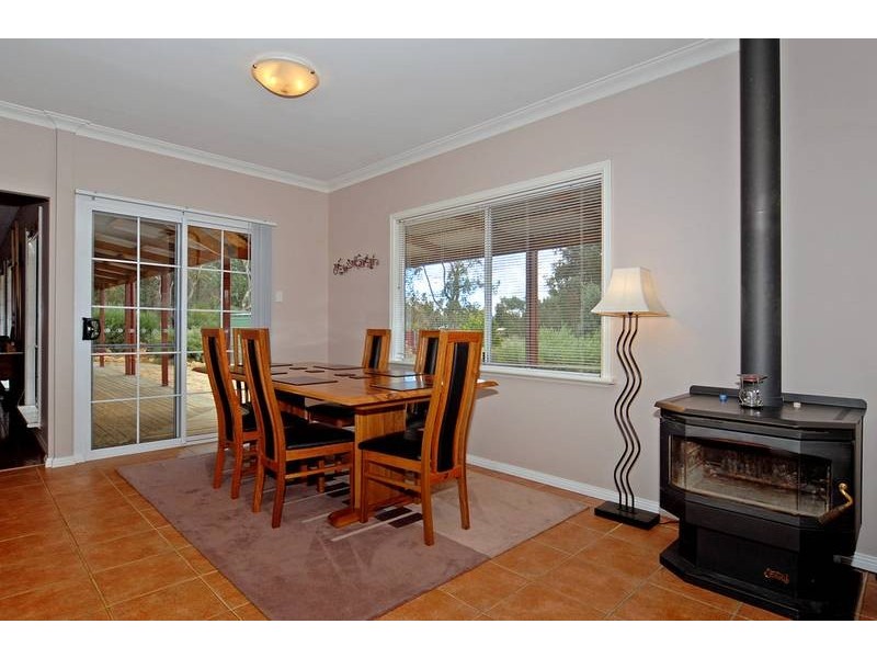 44 Centenary Rd, Gidgegannup WA 6083