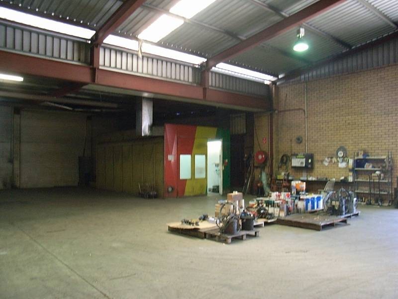 1/6A Laurence St, Walliston WA 6076