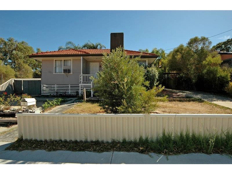 1 Wangalla Rd, Koongamia WA 6056