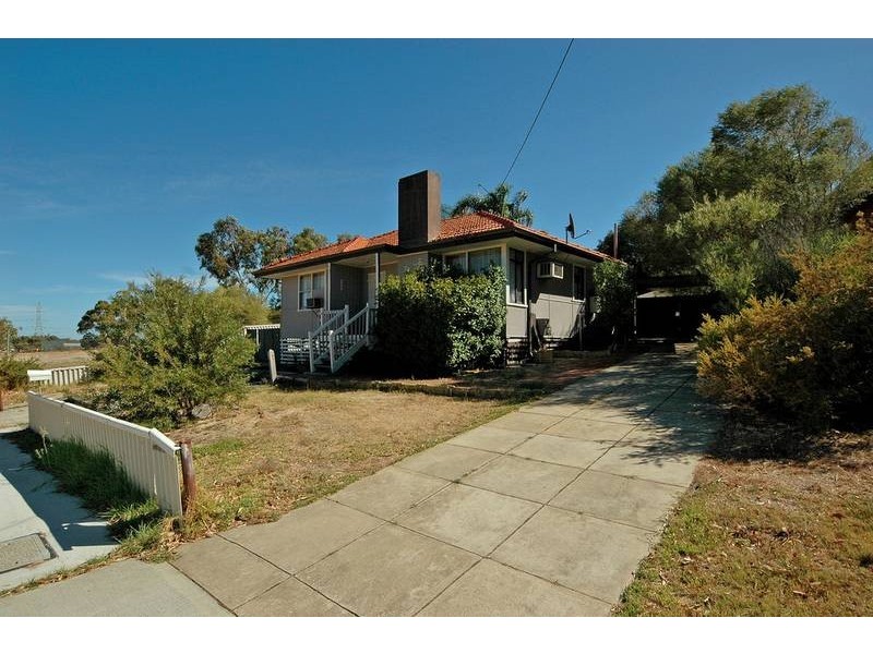 1 Wangalla Rd, Koongamia WA 6056