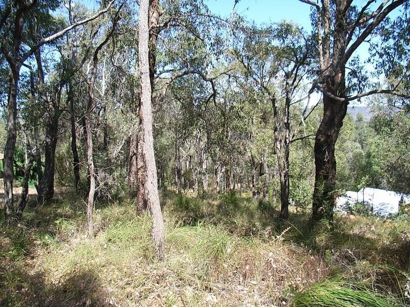 135 Darlington Rd, Darlington WA 6070