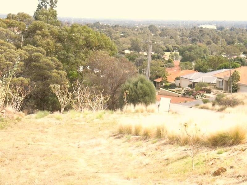 570 Beresford Gardens, Swan View WA 6056