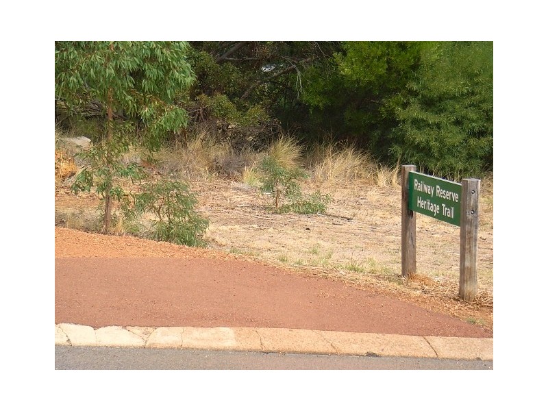 570 Beresford Gardens, Swan View WA 6056