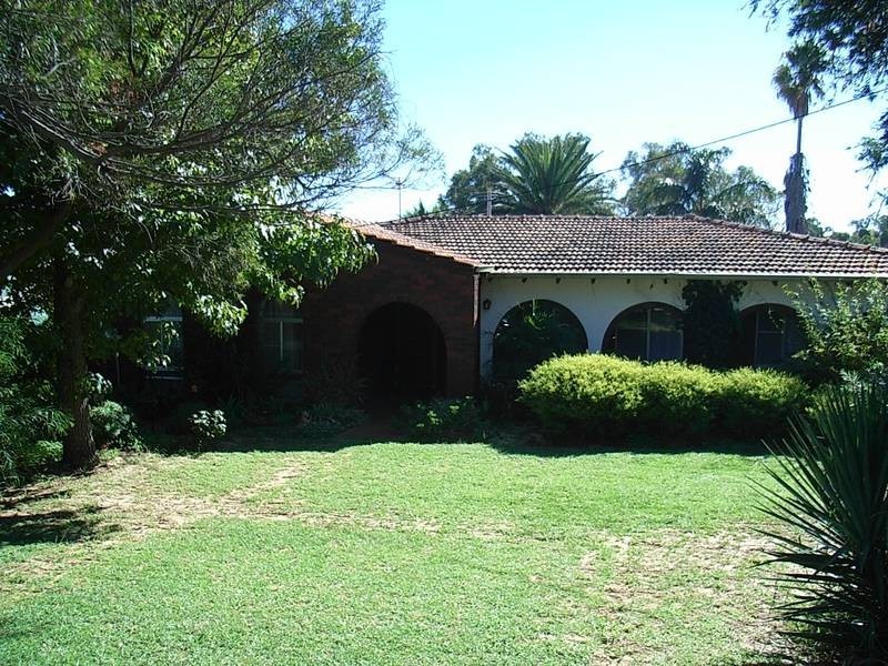 19 Bladon Way, Swan View WA 6056