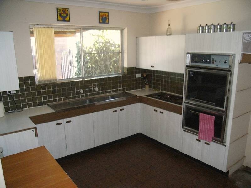 19 Bladon Way, Swan View WA 6056