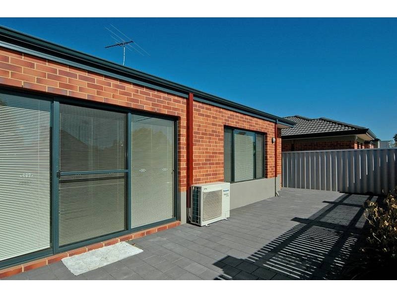 31 Gartrell St, Midland WA 6056