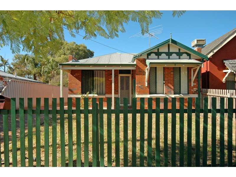 32A Dudley St, Midland WA 6056