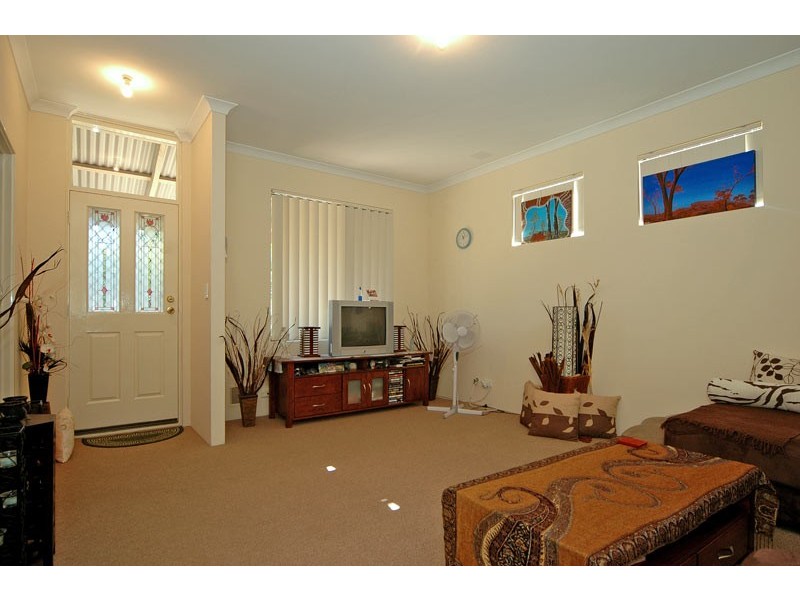 32A Dudley St, Midland WA 6056