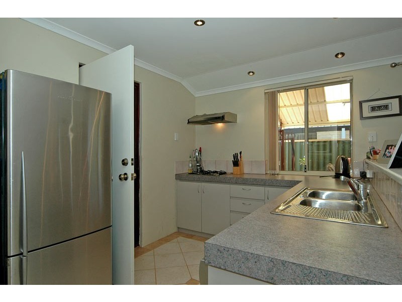 14 Wundu Ent, South Guildford WA 6055